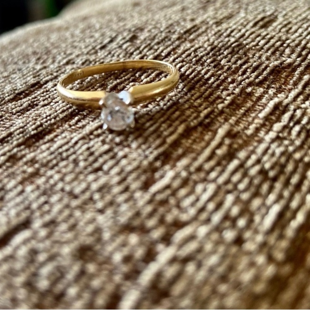 Estate 14k diamond ring